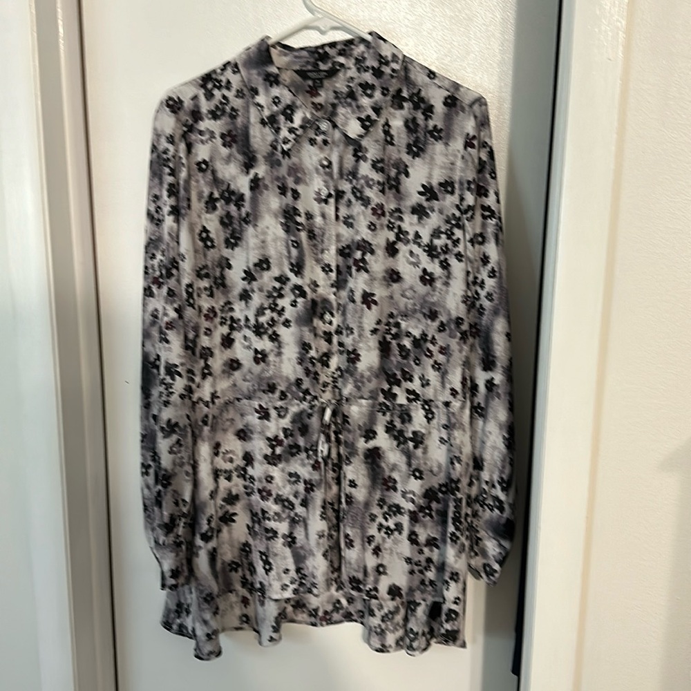 Women’s blouse